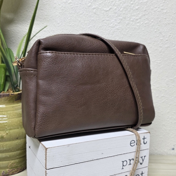 $6 Fashion Puzzle Brown Faux Leather Shoulder Purse, Adjustable Strap - Picture 1 of 14